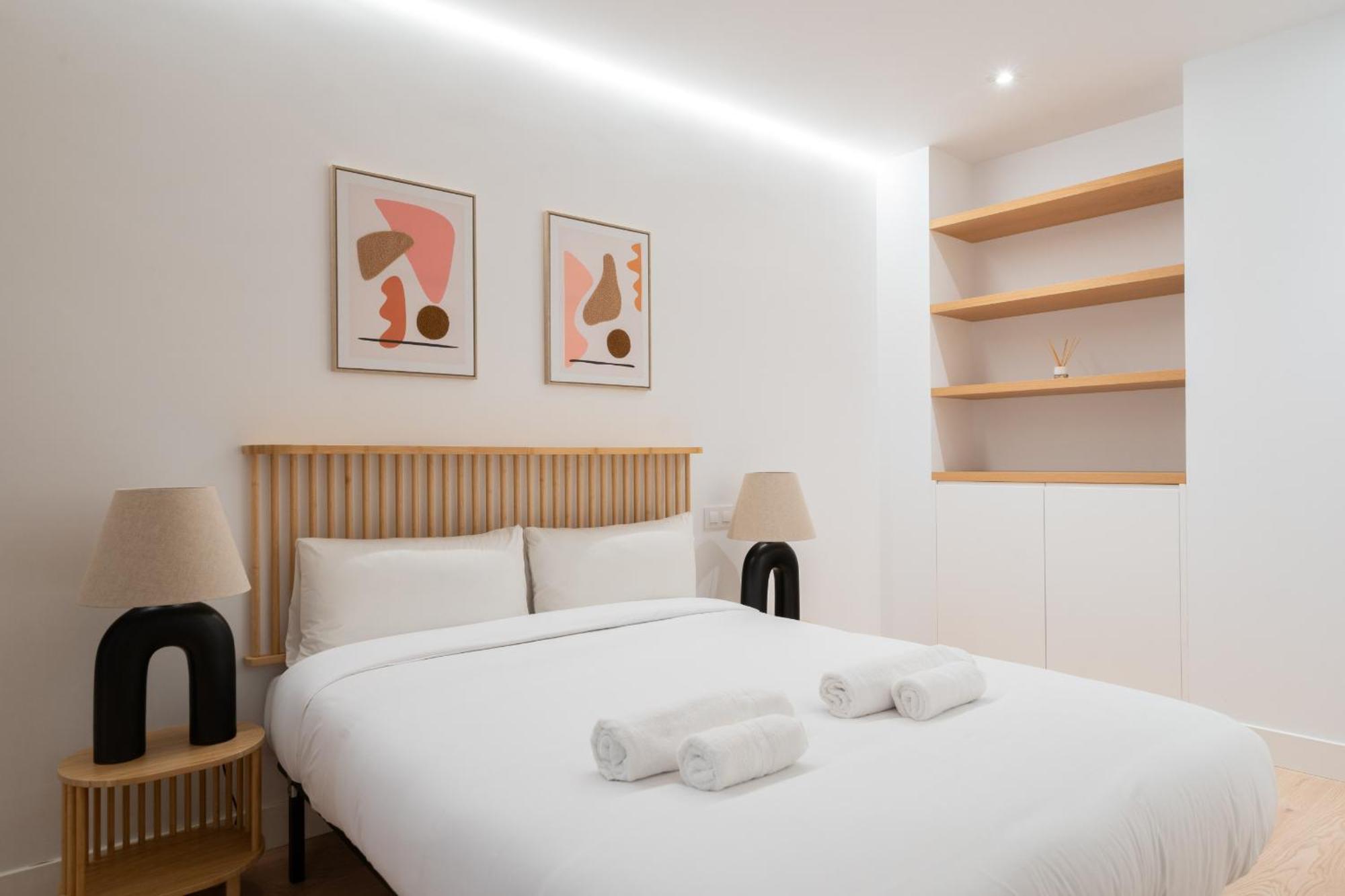 Apartamento Reformado Para 6 Personas En Plena Gran Via Alquiler Temporal Мадрид Екстериор снимка