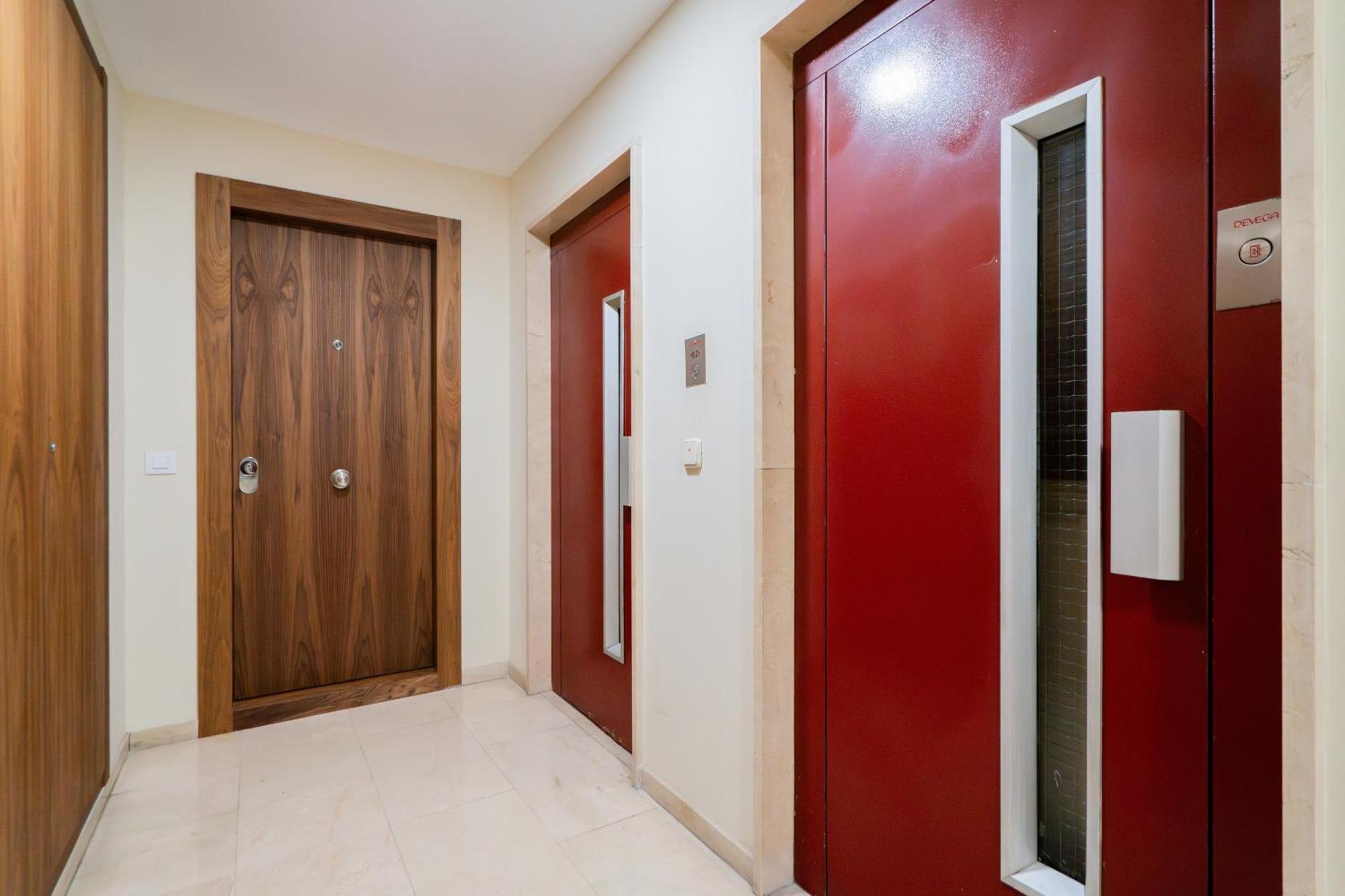 Apartamento Reformado Para 6 Personas En Plena Gran Via Alquiler Temporal Мадрид Екстериор снимка
