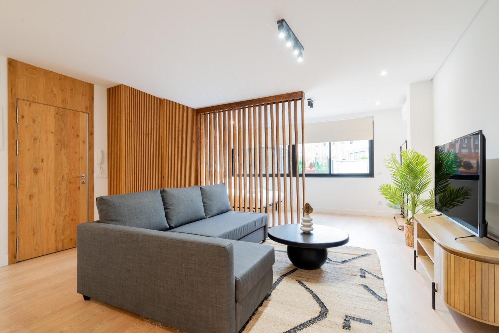 Apartamento Reformado Para 6 Personas En Plena Gran Via Alquiler Temporal Мадрид Екстериор снимка