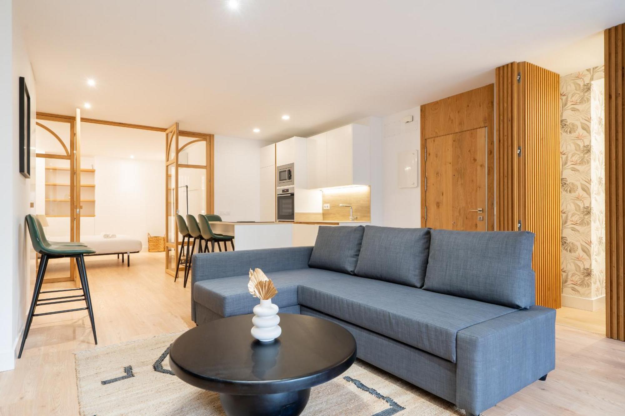Apartamento Reformado Para 6 Personas En Plena Gran Via Alquiler Temporal Мадрид Екстериор снимка